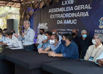 Em assembleia, AMUC reúne lideranças políticas do Estado e do País para cobrar APOIO aos Vales